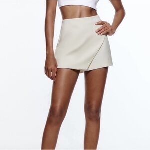 Nwt Zara asymmetric white skirt